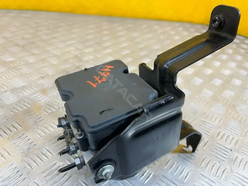 Блок управления АБС GB3C2C405BA