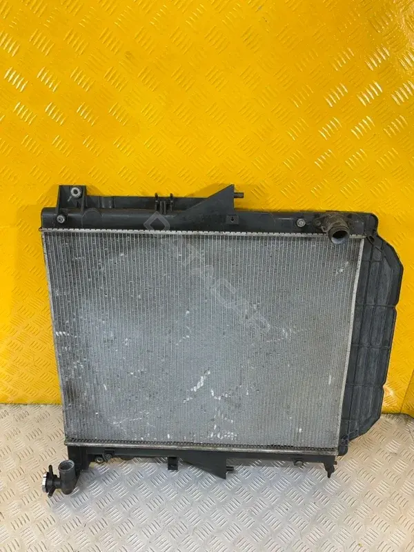 Радиатор охлаждения 1350A807