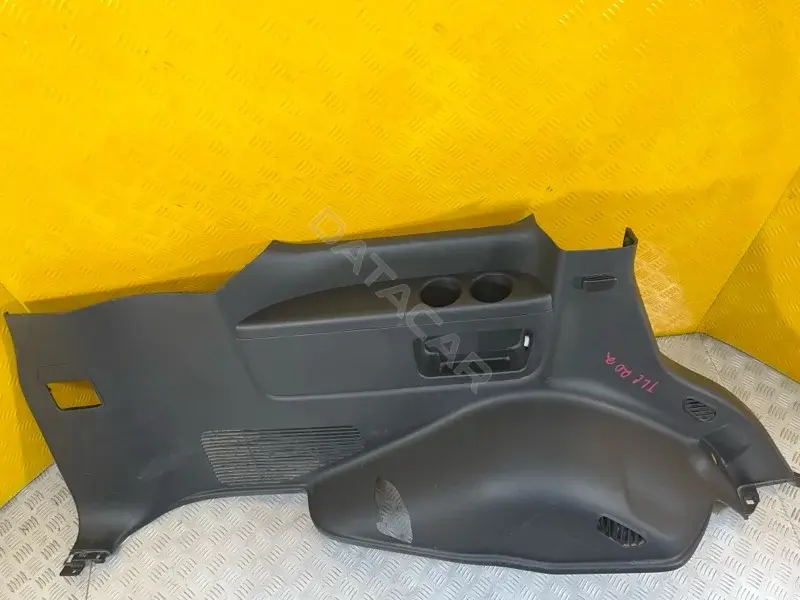 Обшивка багажника 6252060A10