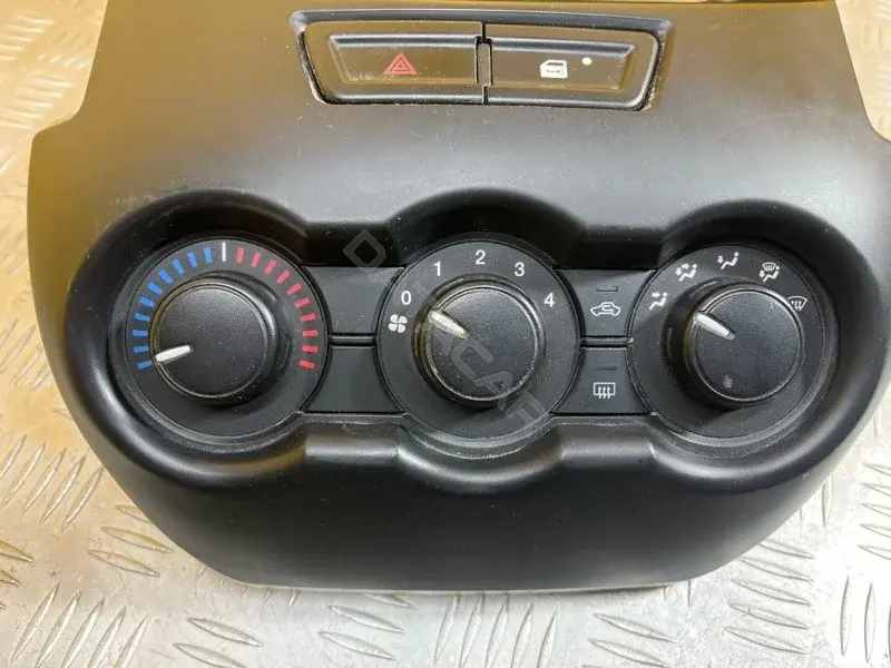 Блок управления климат-контролем AB3918549BC