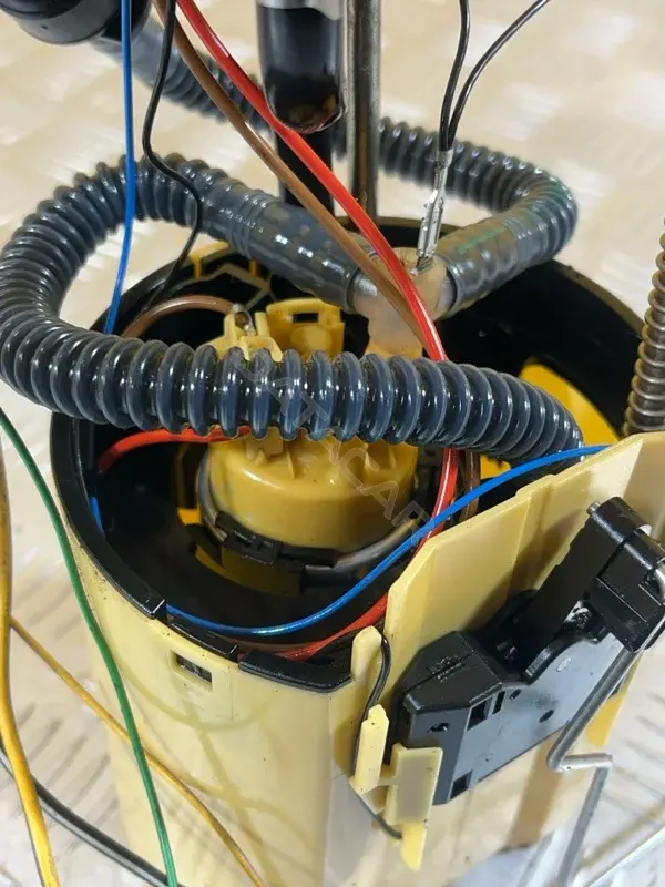 Датчик уровня топлива AB399H307EC