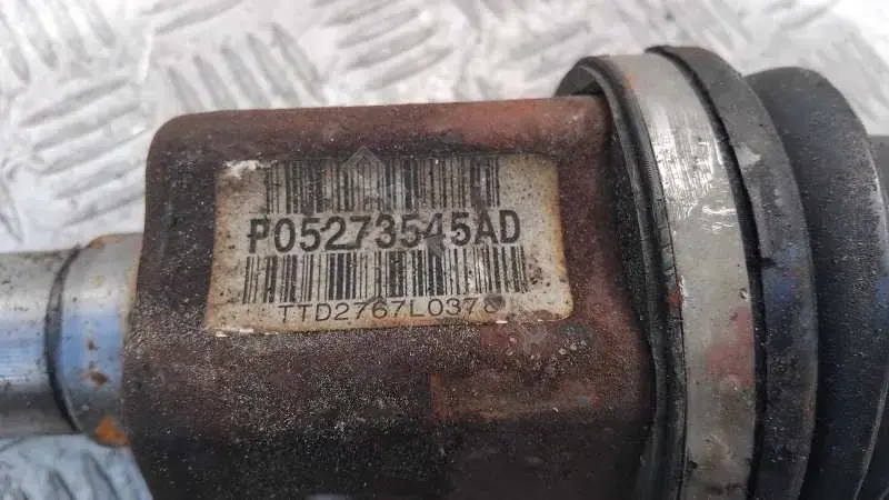 Приводной вал / Полуось P05273545AD