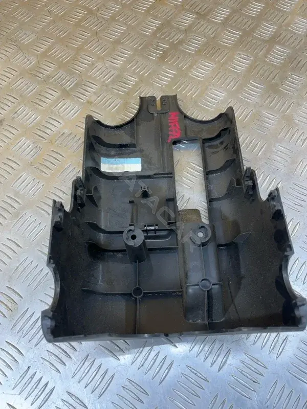 Кожух рулевой колонки BJ323F900AB