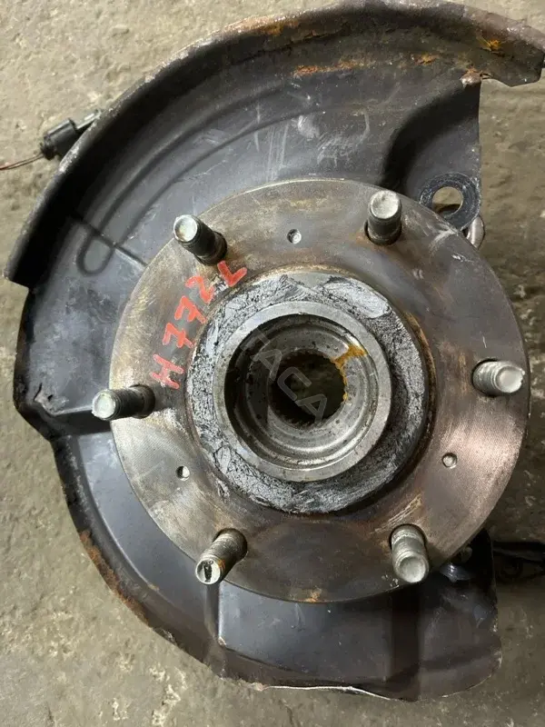 Ступица колеса MR992374