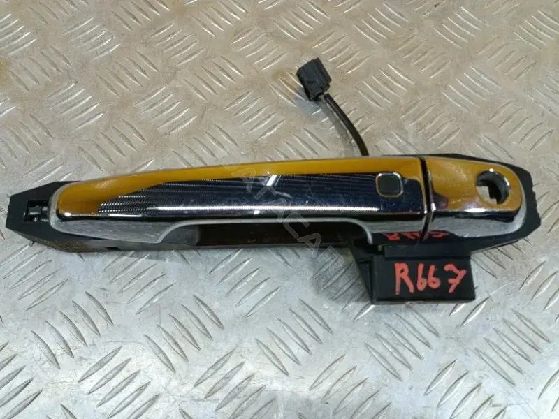 Ручка двери 5716A589