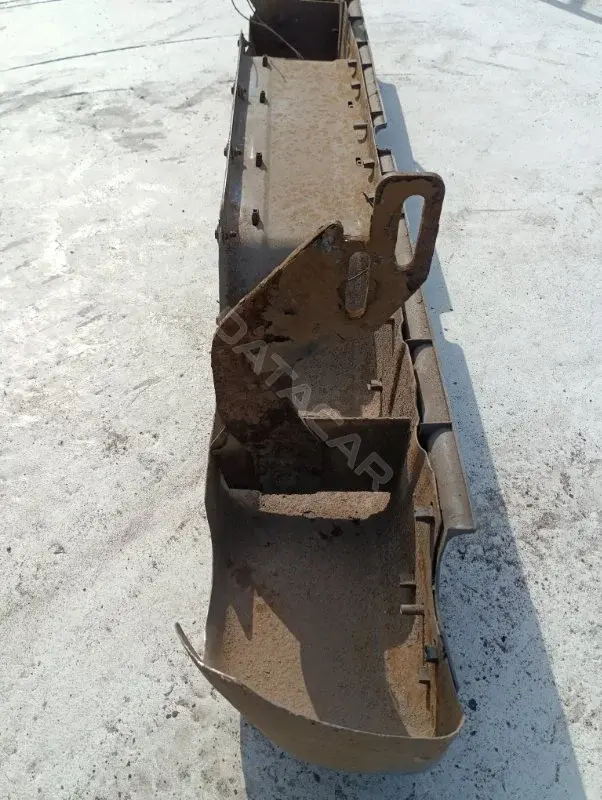 Задний бампер 85022ZP60A