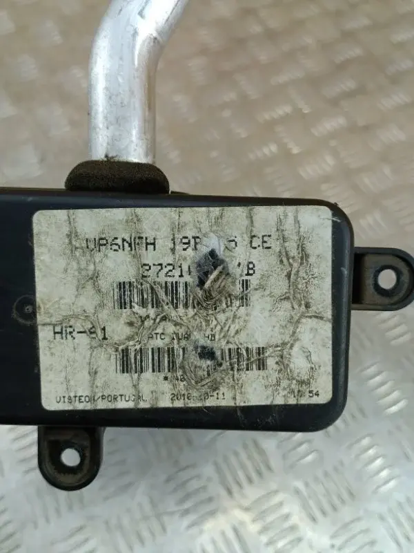 Радиатор печки 27140EB31A
