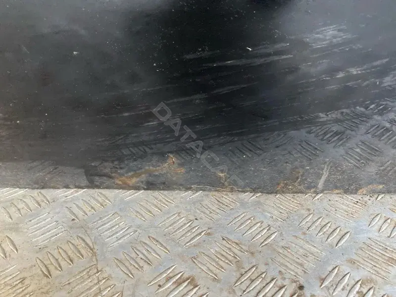 Дверь 22892590 GM