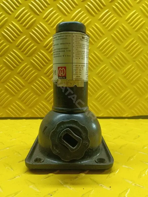 Домкраты 3900011XP00XB
