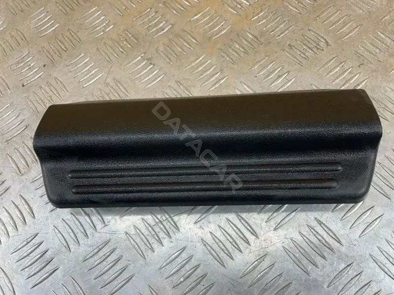 Накладка на порог 5402601P00