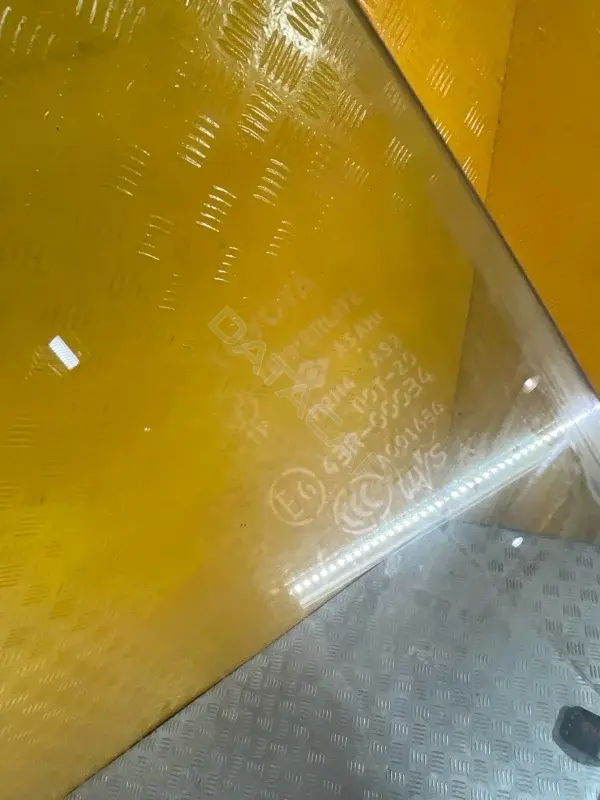 Стекло двери 6810242160