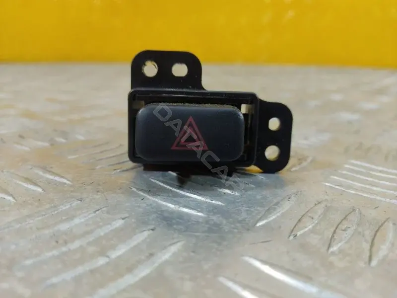 Кнопка аварийки 843320K010