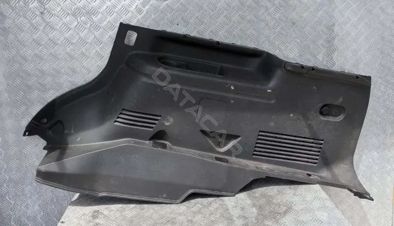 Обшивка багажника 84950EB602