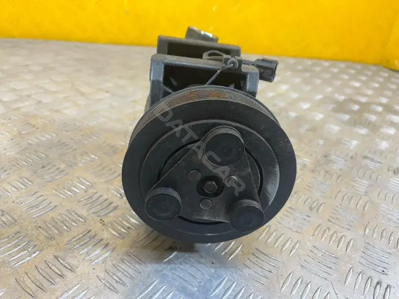 Компрессор кондиционера 92600EB01A