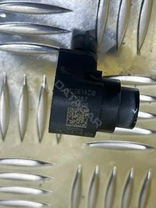 Датчик парктроника 4ML061ADB