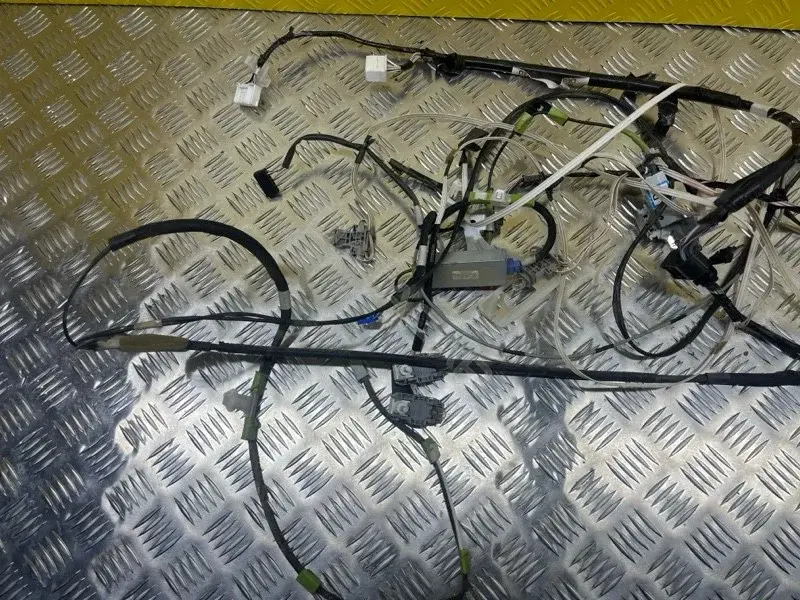 Проводка 8217160R90