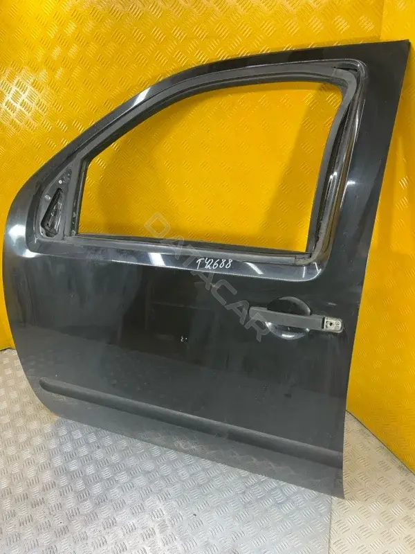 Ручка двери 80640EB100