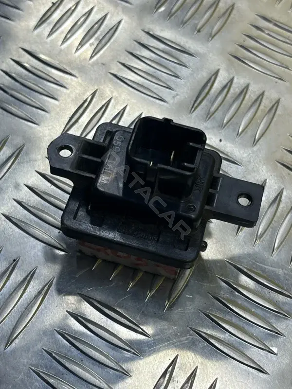 Резистор печки 7810A284