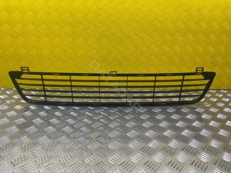 Решетка радиатора 531120K050
