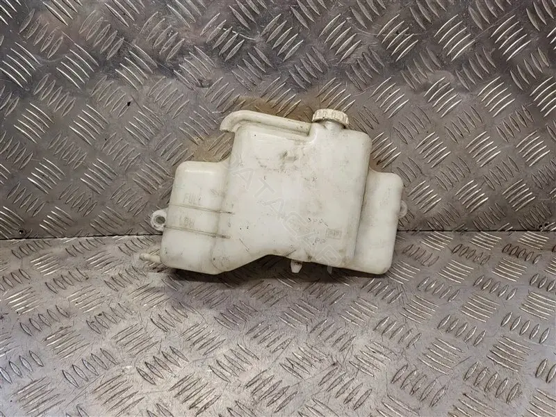 Расширительный бачок MN135072