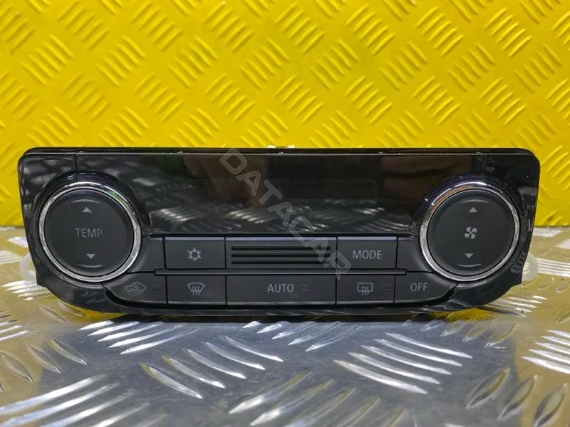 Блок управления климат-контролем 7820A744
