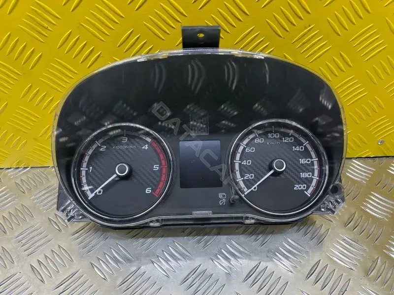 Панель приборов 8100C564