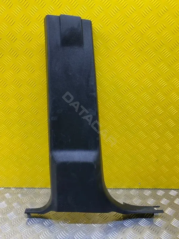 Обшивка стойки центральной 1DX57DX9AB