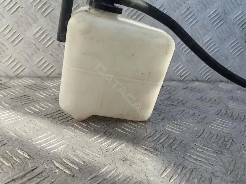 Расширительный бачок 1647031030