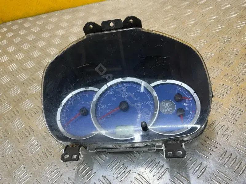Панель приборов MM039008