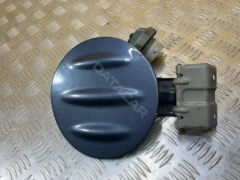 Крышка лючка топливного бака 5940A031