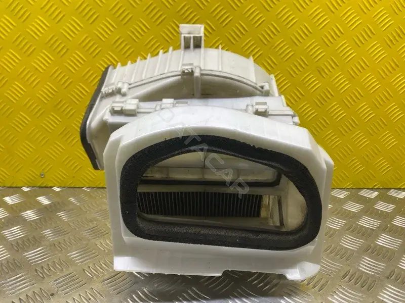 Корпус отопителя (печки) 272001CA0A
