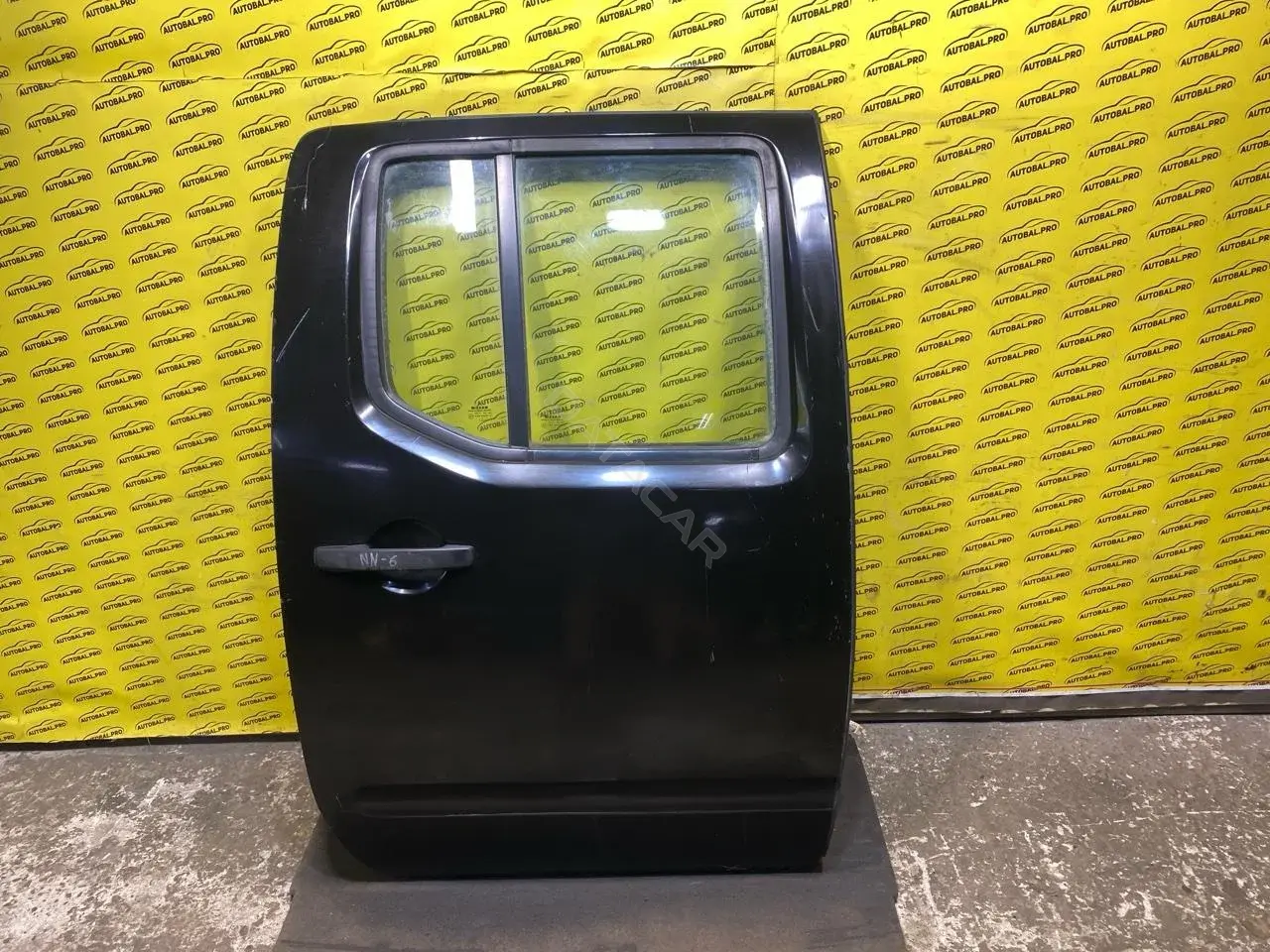 Дверь 82100EB332