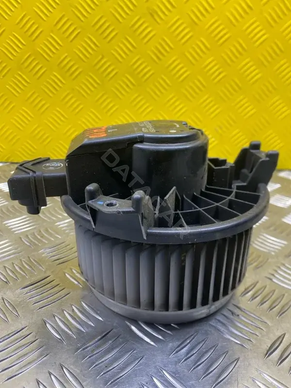 Моторчик печки 871030K200
