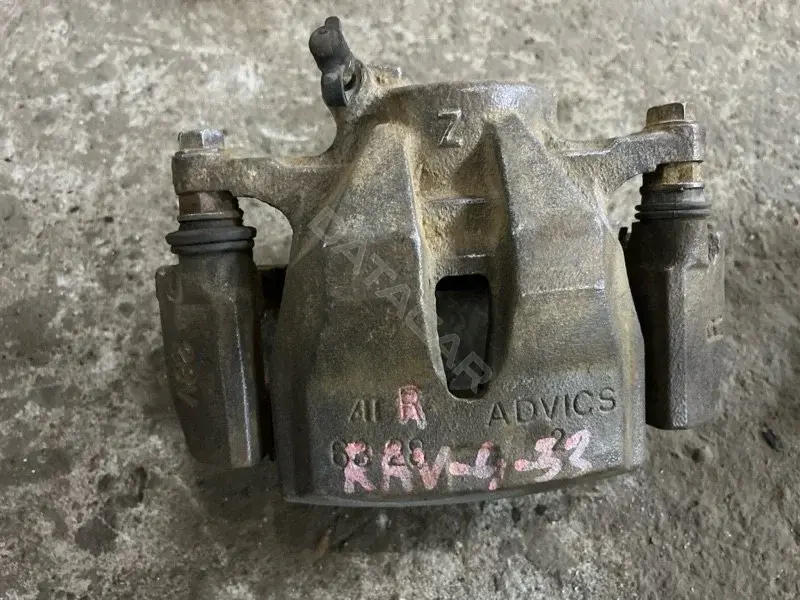Суппорт тормозной 4773042090