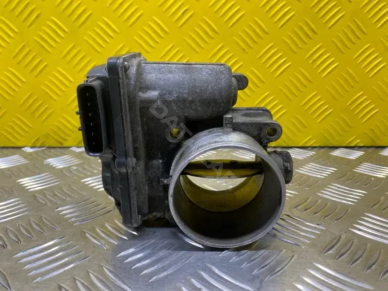 Дроссельная заслонка 1450A209