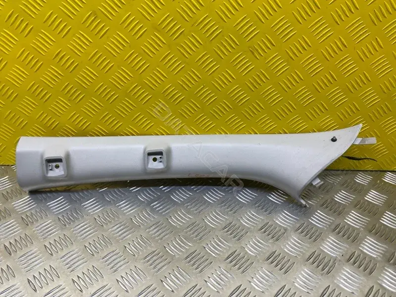 Обшивка стойки передней 7210A357ZZ
