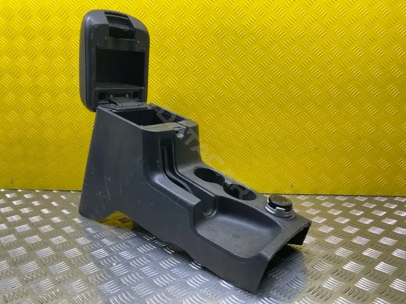 Подлокотник 8011B368XA
