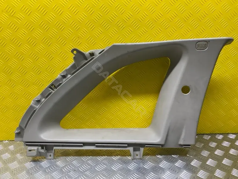 Обшивка стойки задней TW40TL2