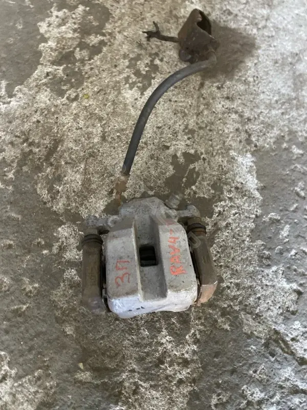 Суппорт тормозной 4783042061