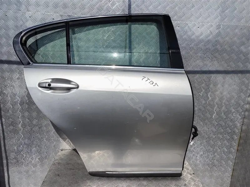 Дверь 6700330620