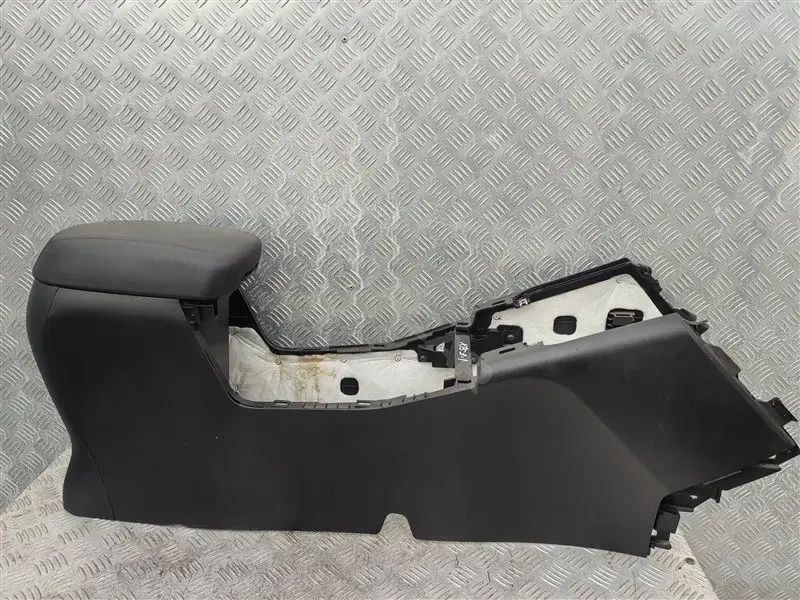 Подлокотник 846603W010WK
