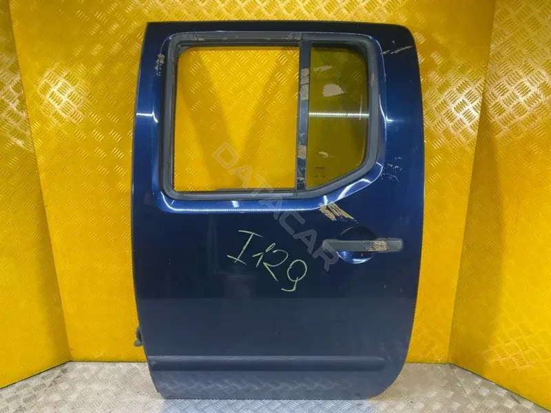 Стекло двери 82301EB320