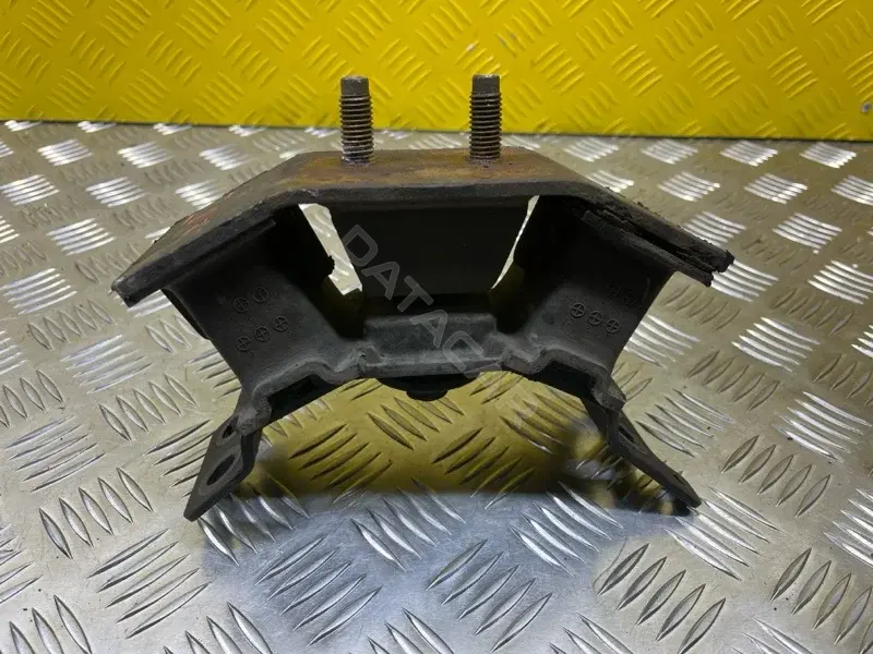 Подушка КПП AB397E373JC