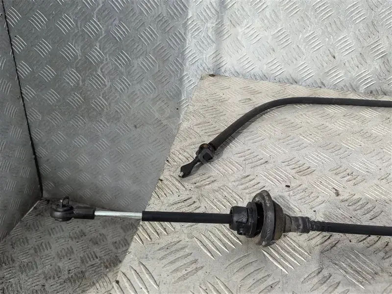 Трос КПП 4641755AA