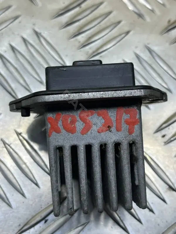 Резистор печки 7810A063