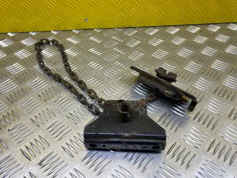 Крепление запаски 57210EB71A