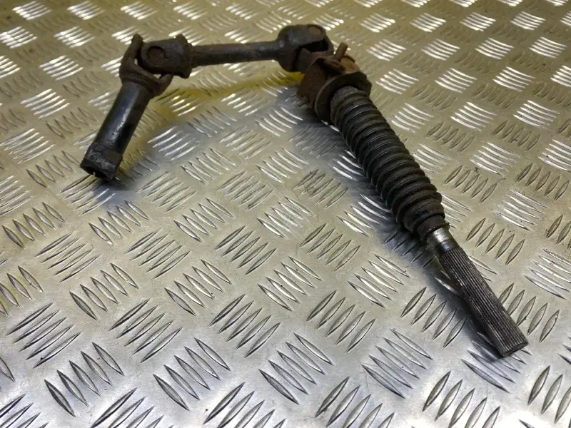 Рулевой карданчик MN125325