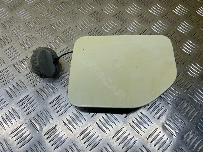 Крышка лючка топливного бака 5940A030