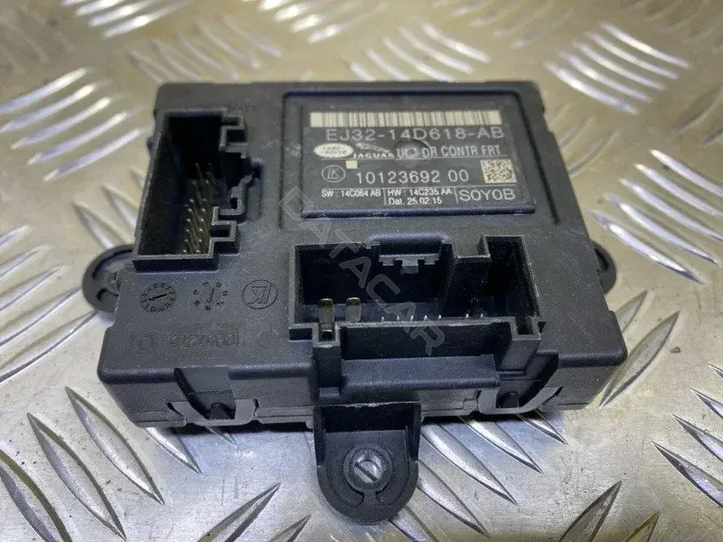 Блок управления двери EJ3214D618AB