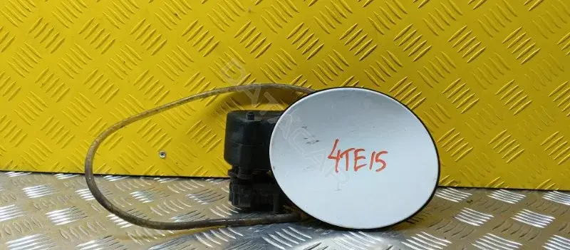 Крышка лючка топливного бака BJ3227936A